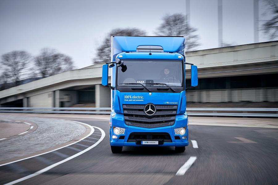  Mercedes-Benz eActros 6x2 (MP4 / Br.963) 2018 года  (фото 4 из 36)